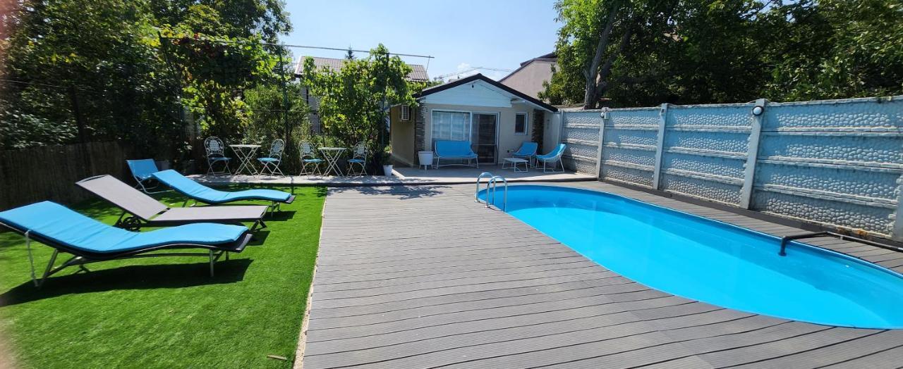 Morii Lake Pool Villa Букурещ Екстериор снимка